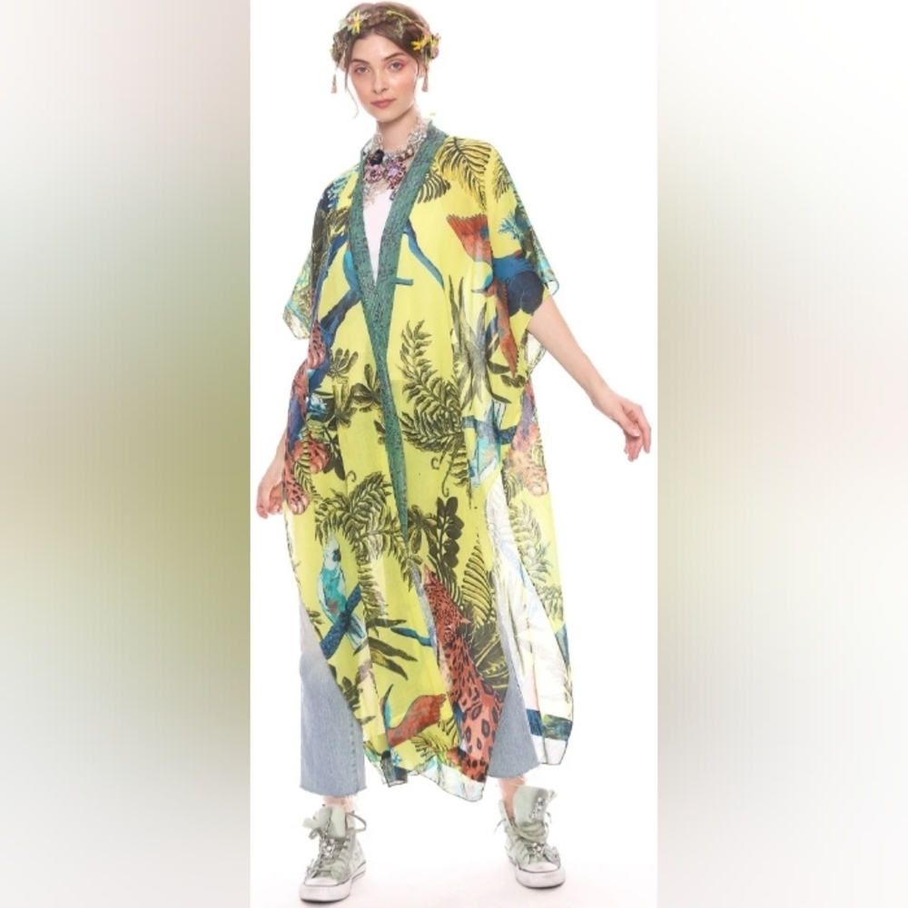Aratta Wild Knights Kimono In One Size Fits Up To 3xl.